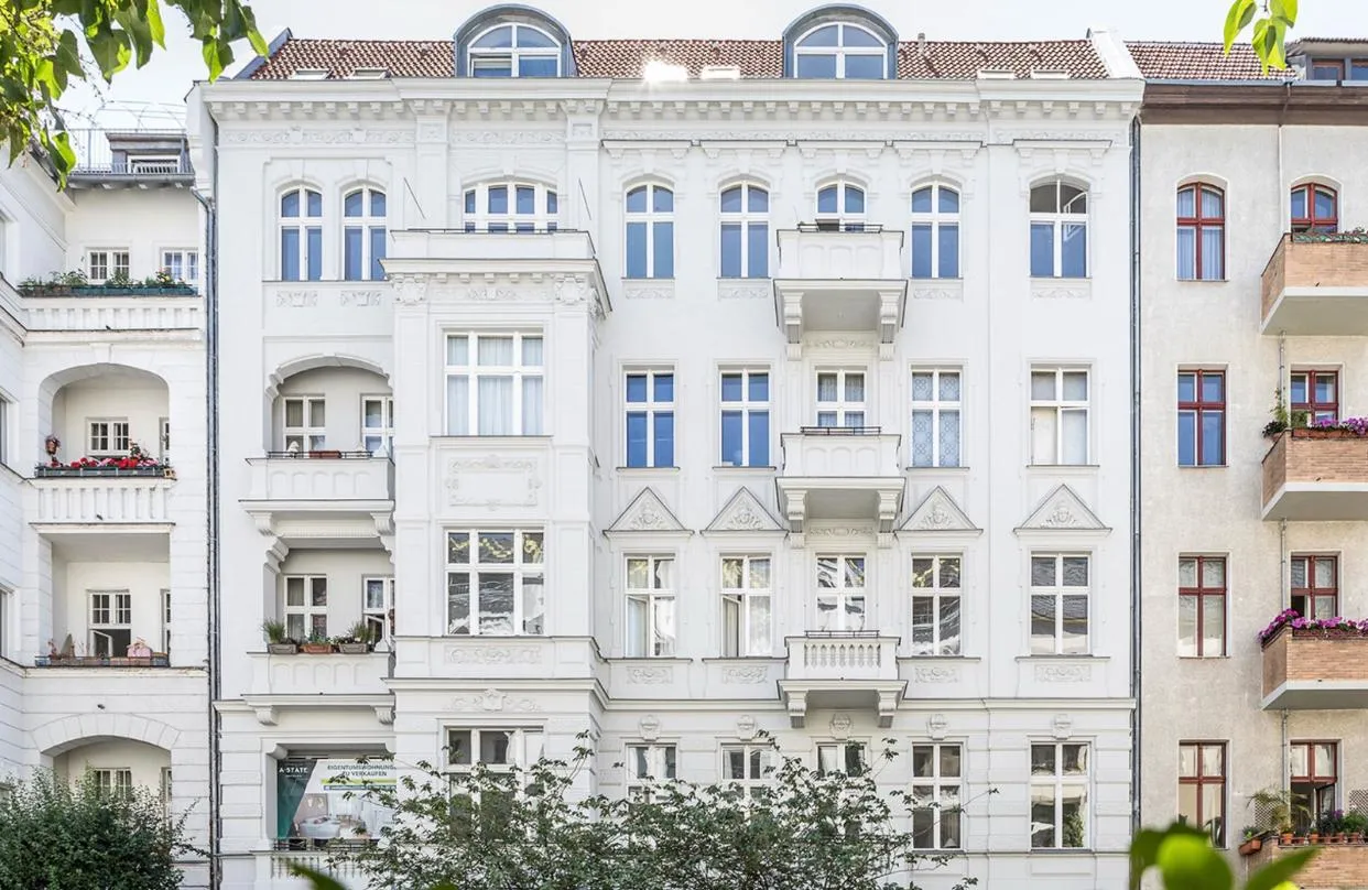 01 · Acquire — S—A / Real Estate, Tel Aviv